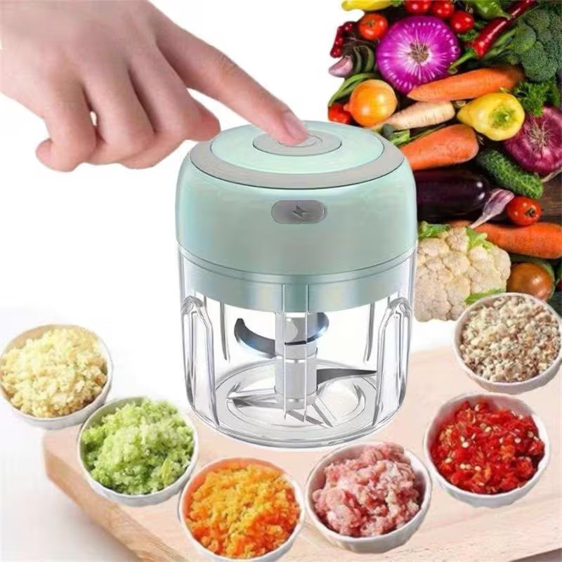 1pc Mini Electric Food Masher Portable Kitchen Gadget for Dicing Tomatoes Chopping Onions Herbs Ginger Resin ABS Blender