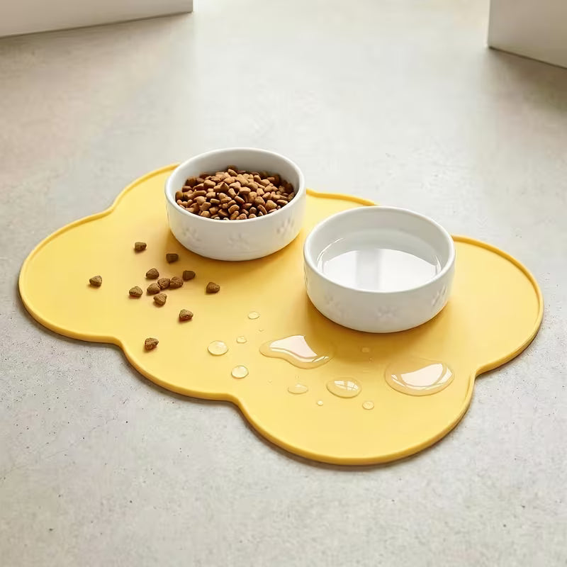 Silicone Pet Place Mat, Leak-Proof Non-Slip Feeding Mat for Dogs And Cats, Elliptical Bowl Pad